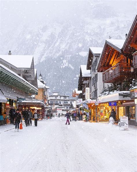 Beautiful Swiss Villages under the snow - Balmers Hostel