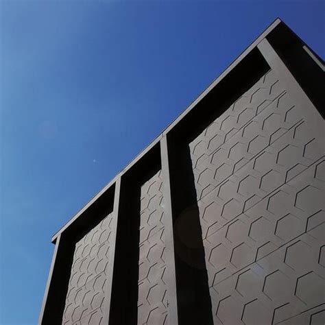 black concrete paint by barkat virani | ArchDaily