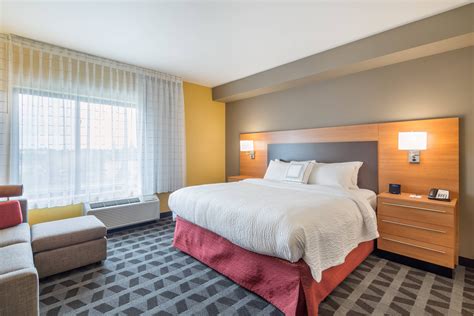 Hotel Rooms & Amenities | TownePlace Suites Portland Vancouver