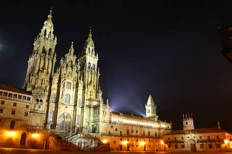 File:Spain.Santiago.de.Compostela.Obradoiro.jpg - Wikimedia Commons