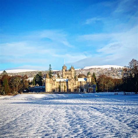 Royal Family Supporters 🇬🇧👑 on Twitter: "RT @Balmoral_Castle: Late afternoon winter sun captures ...