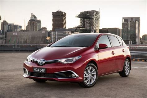 2016 Toyota Corolla hybrid now on sale in Australia from $26,990 ...