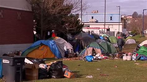 Portland to remove homeless encampment off Marginal Way