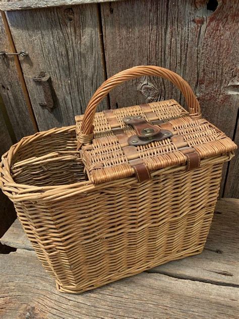 Vintage Picnic Basket | Etsy | Vintage picnic basket, Vintage picnic, Picnic