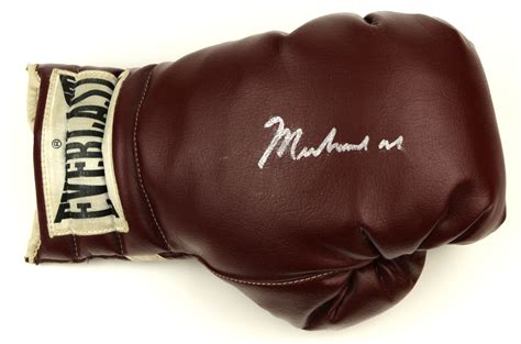 √ Value Of Muhammad Ali Signed Boxing Glove