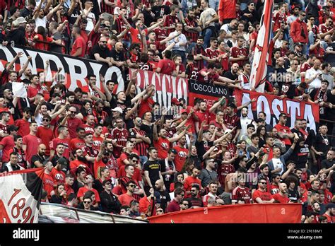 AC Milan football fans at the San Siro stadium, in Milan, Italy Stock Photo - Alamy