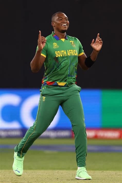 Lungi Ngidi celebrates dismissing Rohit Sharma | ESPNcricinfo.com