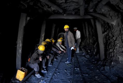 Gas Poisoning at Work Kills Coal Mine Workers in Northern Afghanistan ...