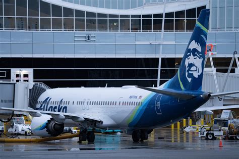 List of Airlines With Boeing 737 MAX 9 Planes As Multiple Flights Canceled - Newsweek