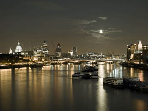 River Thames at Night Wall Mural | Wallsauce UK