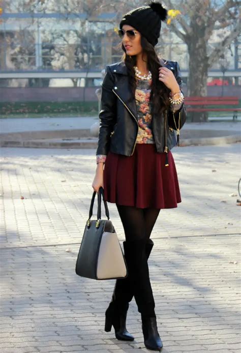 15 Stylish Winter Outfit Ideas with Boots - Style Motivation