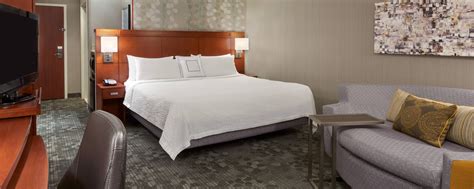 Kingston Ontario Hotel Near Downtown, Courtyard by Marriott Kingston