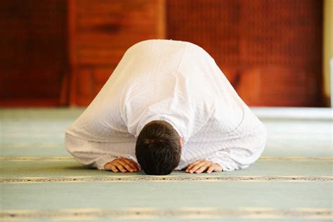 Is Hajj Intended for One Who Does Not Pray Valid?