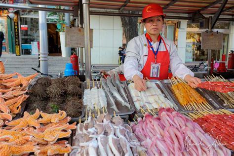 OMG - Beijing Street Food from the Weird to the Bizarre