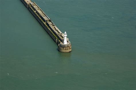 Dover Breakwater West End Light Lighthouse in Dover, GB, United Kingdom - lighthouse Reviews ...