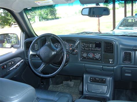 2002 Chevrolet Silverado 1500 - Information and photos - MOMENTcar