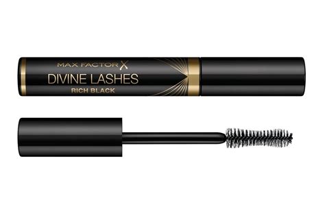 Max Factor Divine Lashes Mascara - Before & After - ReallyRee