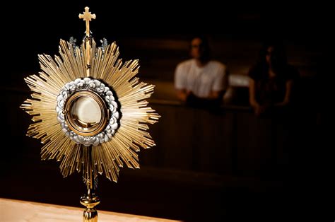 Reflections and Ruminations: Adoration of the exposed Blessed Sacrament