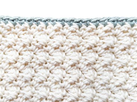 How to Single Crochet a Border on a Blanket | Jewels and Jones