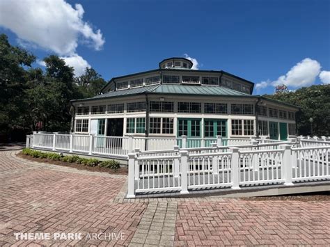 Carousel at Carousel Gardens Amusement Park | Theme Park Archive