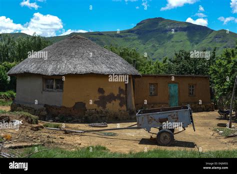 Basotho traditional house lesotho africa hi-res stock photography and images - Alamy