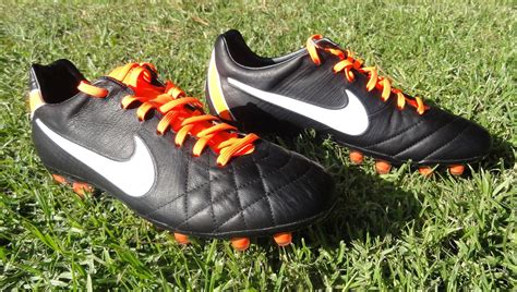 Nike Tiempo Legend IV Elite Review | Soccer Cleats 101