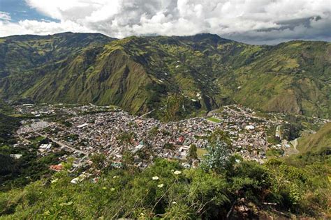 PHOTO: Banos, Ecuador view from Volcano