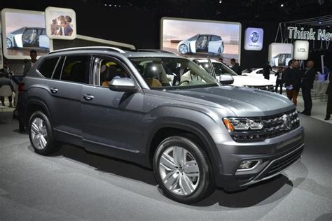 Volkswagen Atlas Photos and Specs. Photo: Volkswagen Atlas best 2017 ...