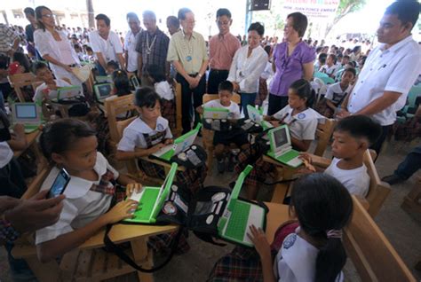 One laptop per child – Arangkada Philippines