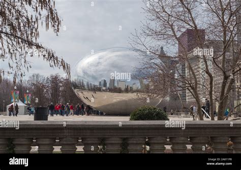 Cloud Gate, Millennium Park, Chicago, Illinois Stock Photo - Alamy