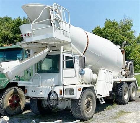 Used 2004 TEREX/Advance 4-Axle Concrete Mixer Truck for Sale in ...