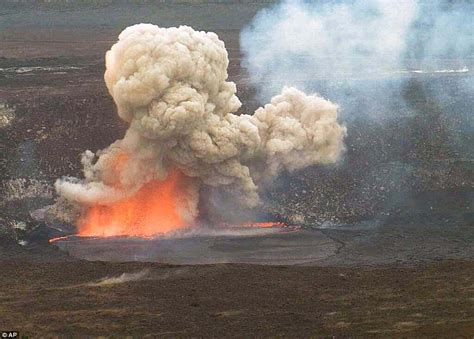 Crater wall collapse causes lava explosion in Hawaii [with video]