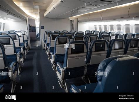 Economy Class seating onboard a Delta Air Lines Boeing 747-400 Stock Photo - Alamy