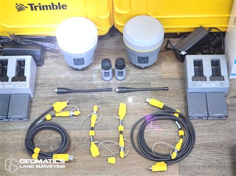 Trimble R12i GNSS System | geomaticslandsurveying.com