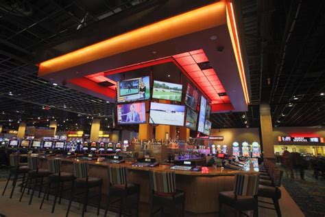 PRESQUE ISLE DOWNS & CASINO - Updated December 2024 - 85 Photos & 108 Reviews - 8199 Perry Hwy ...