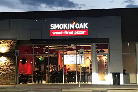 Smokin’ Oak Wood-Fired Pizza Firing Up Second Colorado Location | Restaurant Magazine