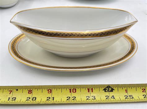 NORITAKE GOLD TRIM 88 PC CHINA SET | EstateSales.org