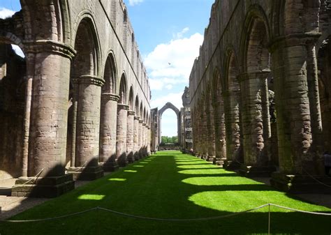 Getting About a Bit - Walking: Fountains Abbey