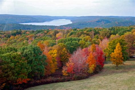 Connecticut’s Best Fall Foliage Road Trips