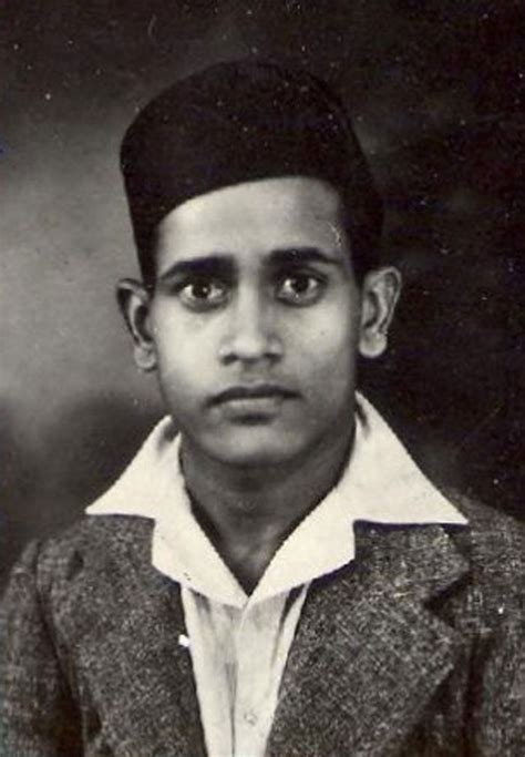 PANDIT BHIMSEN GURURAJ JOSHI (1922-2011). A rare photo of him in his youth. | Rare pictures ...