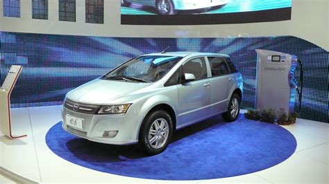 File:Byd e6 crossover1.jpg - Wikimedia Commons