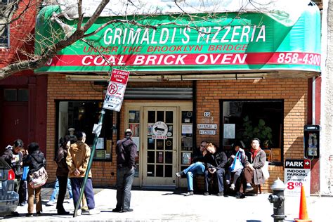 Grimaldi’s Under the Brooklyn Bridge: The History and the Pizza | A ...