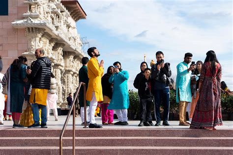 The Biggest Hindu Temple Outside Asia Is in New Jersey