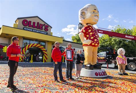 Seen the world’s largest bobblehead? Check out Ollie’s new 16-foot tall ...