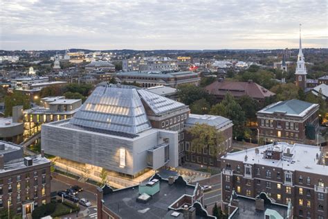 Crimson Veritas: Building Architecture and History at Harvard | ArchDaily