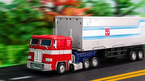 Optimus Prime Truck G1