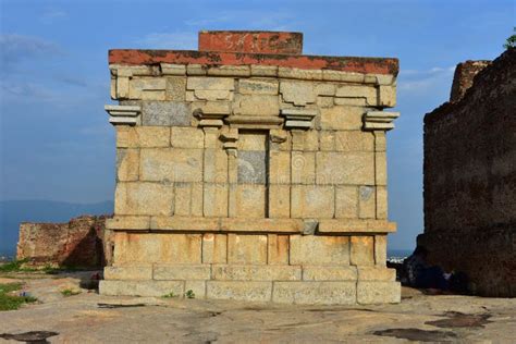 Namakkal, Tamilnadu - India - October 17, 2018: Namakkal Fort and Temple Editorial Stock Image ...