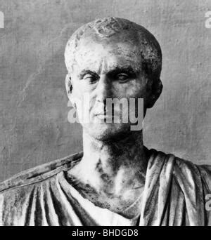 Cato the Younger (95-46 BC). Roman politician. Statue of Cato Kill himself while reading the ...