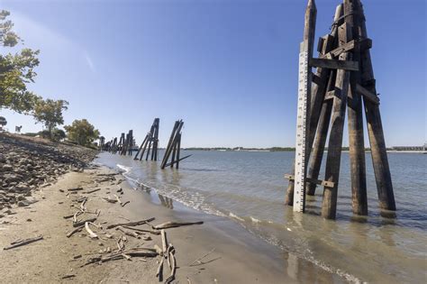 Mississippi River is near record low from drought and Gulf saltwater is ...