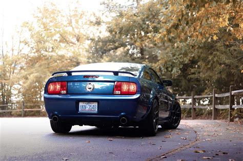 2006 Ford Mustang GT with 18x9.5 Konig Ampliform and Hankook 255x45 on ...